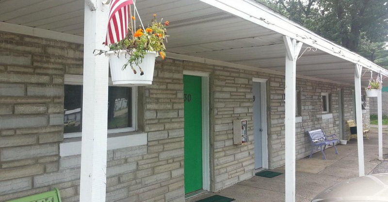 Buffalo Motel - From Web Listing